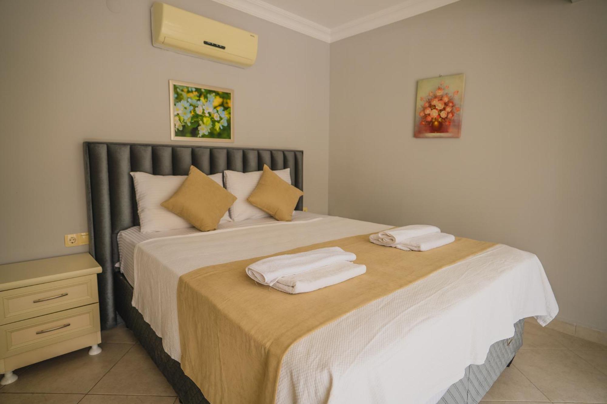 Sunset Beach Club Aqua Lettings Fethiye Exterior photo