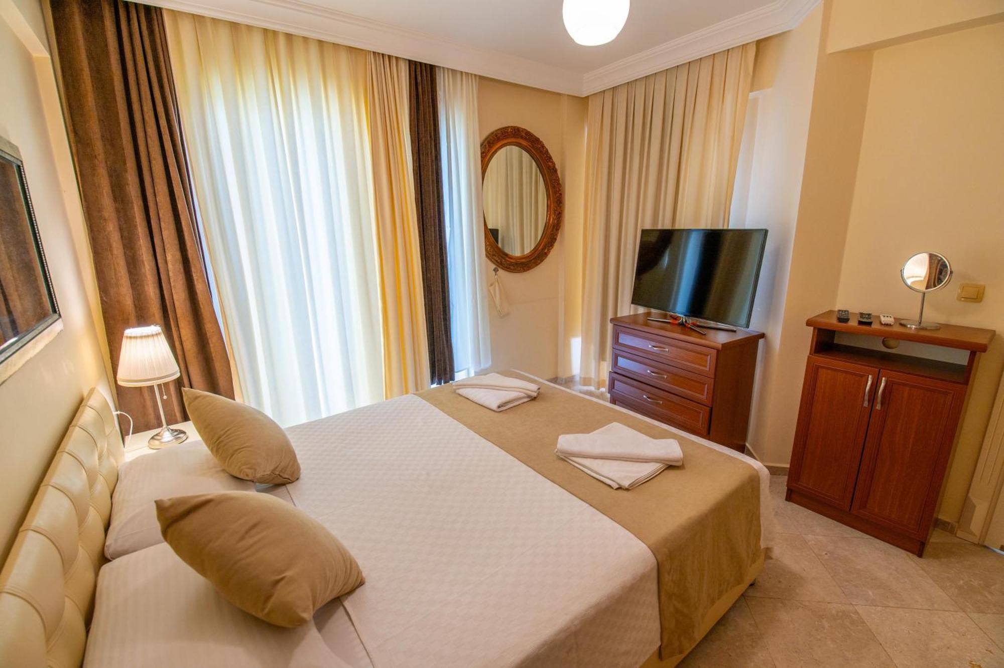 Sunset Beach Club Aqua Lettings Fethiye Exterior photo
