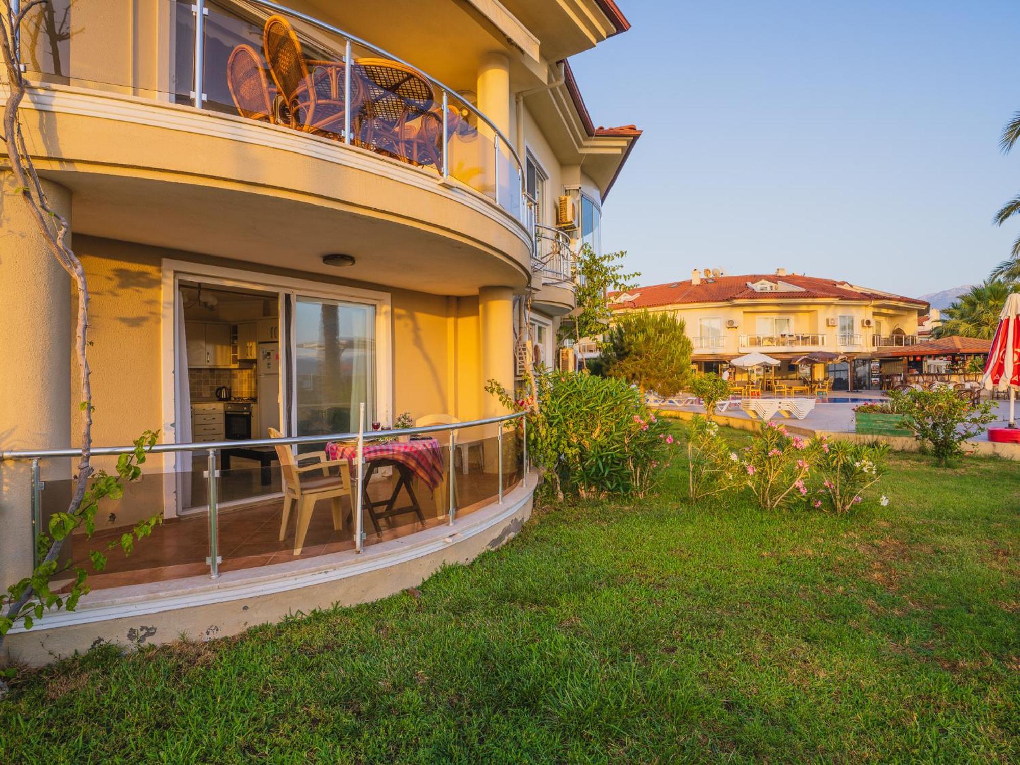 Sunset Beach Club Aqua Lettings Fethiye Exterior photo