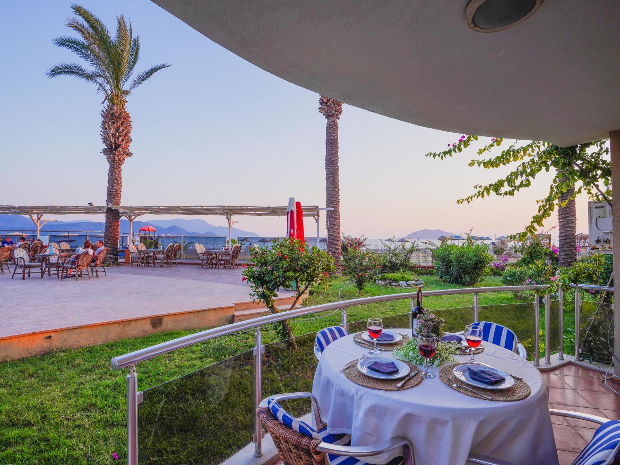 Sunset Beach Club Aqua Lettings Fethiye Exterior photo